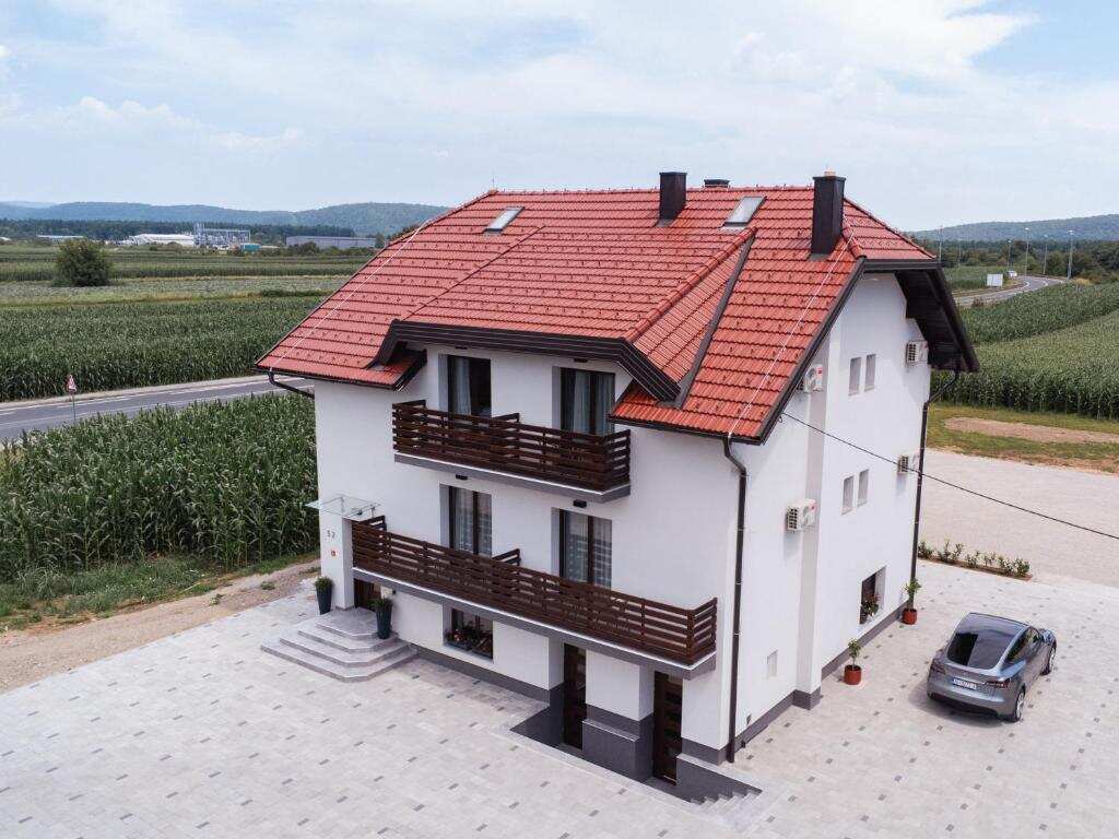 Rooms Enter Ogulin - Oštarije 52, 47300, Ogulin, Croatia